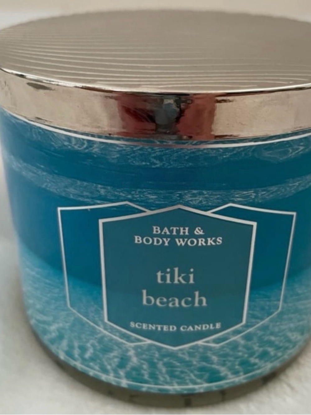 Bath & Body Works Tiki Beach Candle - Blue